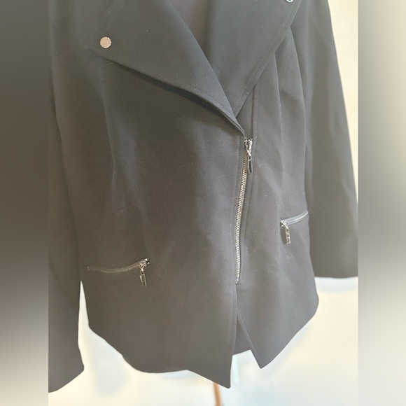 Kasper Women’s Black Blazer with Zipper Accents 22W - Picture 3 of 9